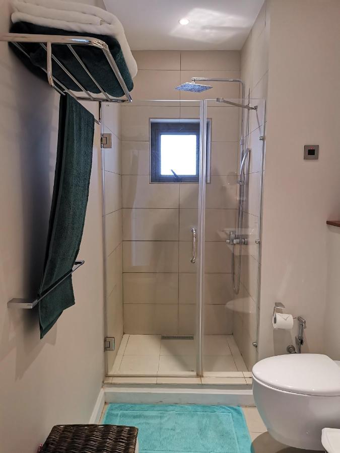 Pereybere -charming 2 Bedrooms Apartment- With Pool - Beachcove Apartments, North Living, 8 * Pereybere Beach